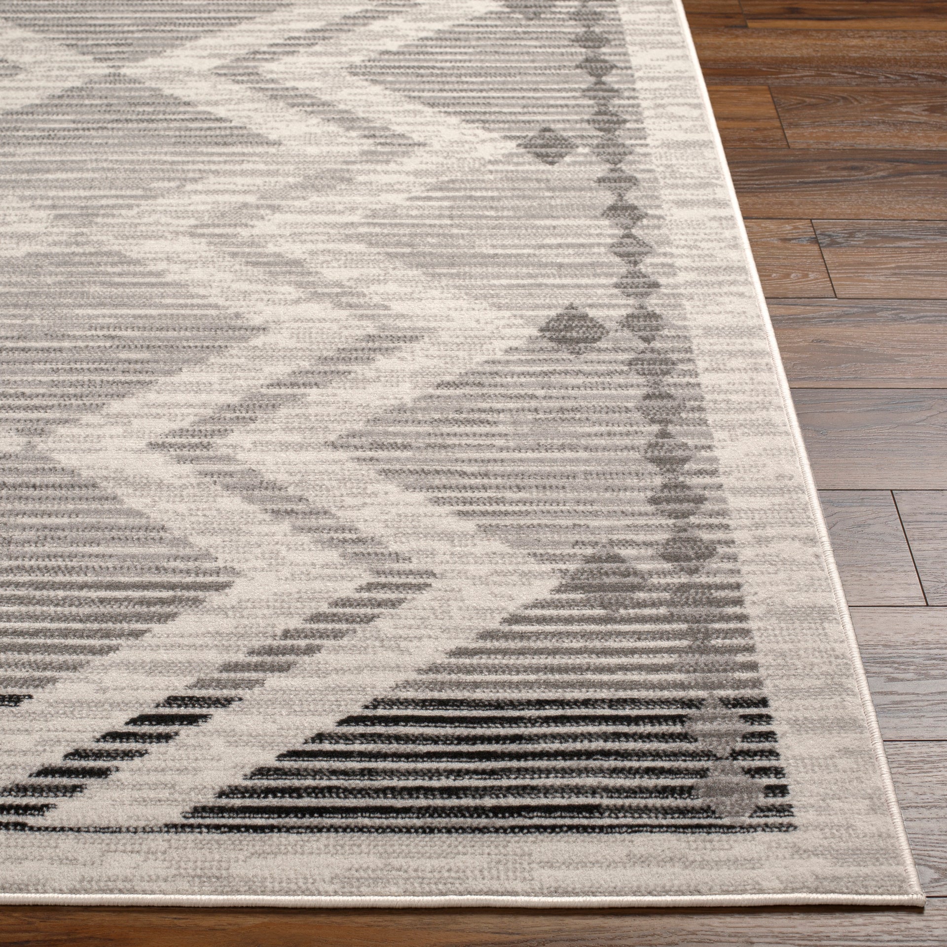 Pisa Machine Woven Rug Livabliss Pisa