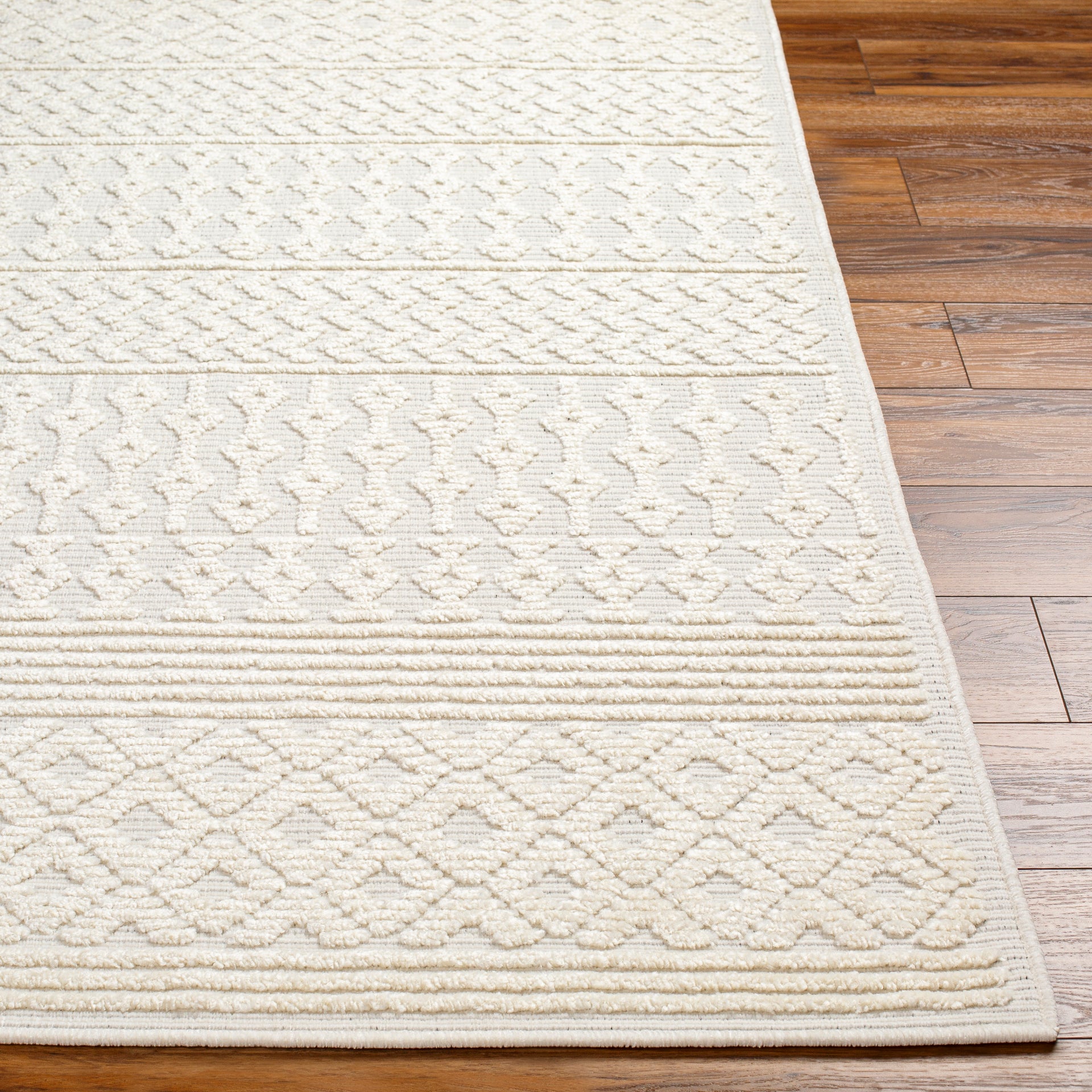 Lyna Machine Woven Rug Livabliss Lyna