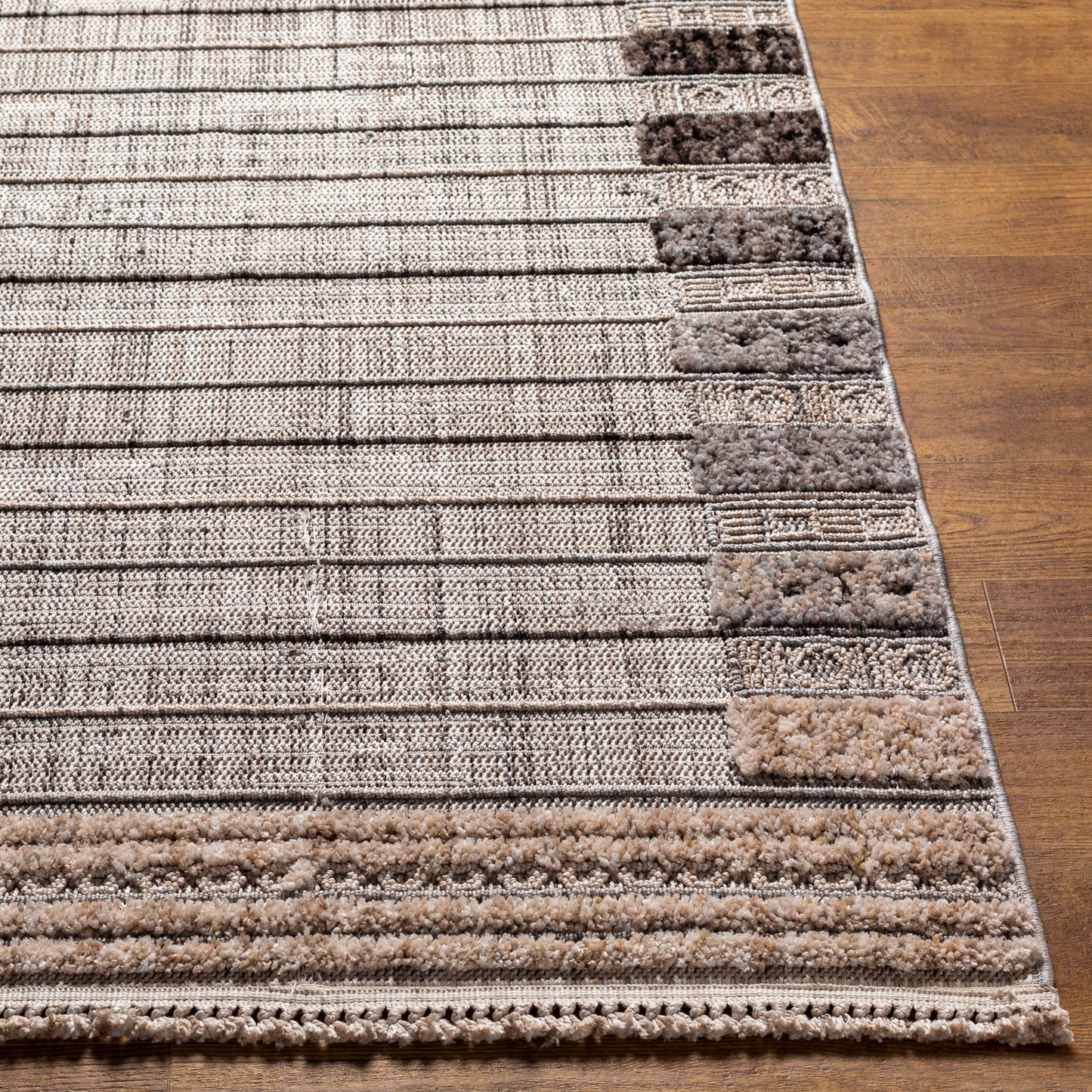 Zaragoza Machine Woven Rug Livabliss Zaragoza