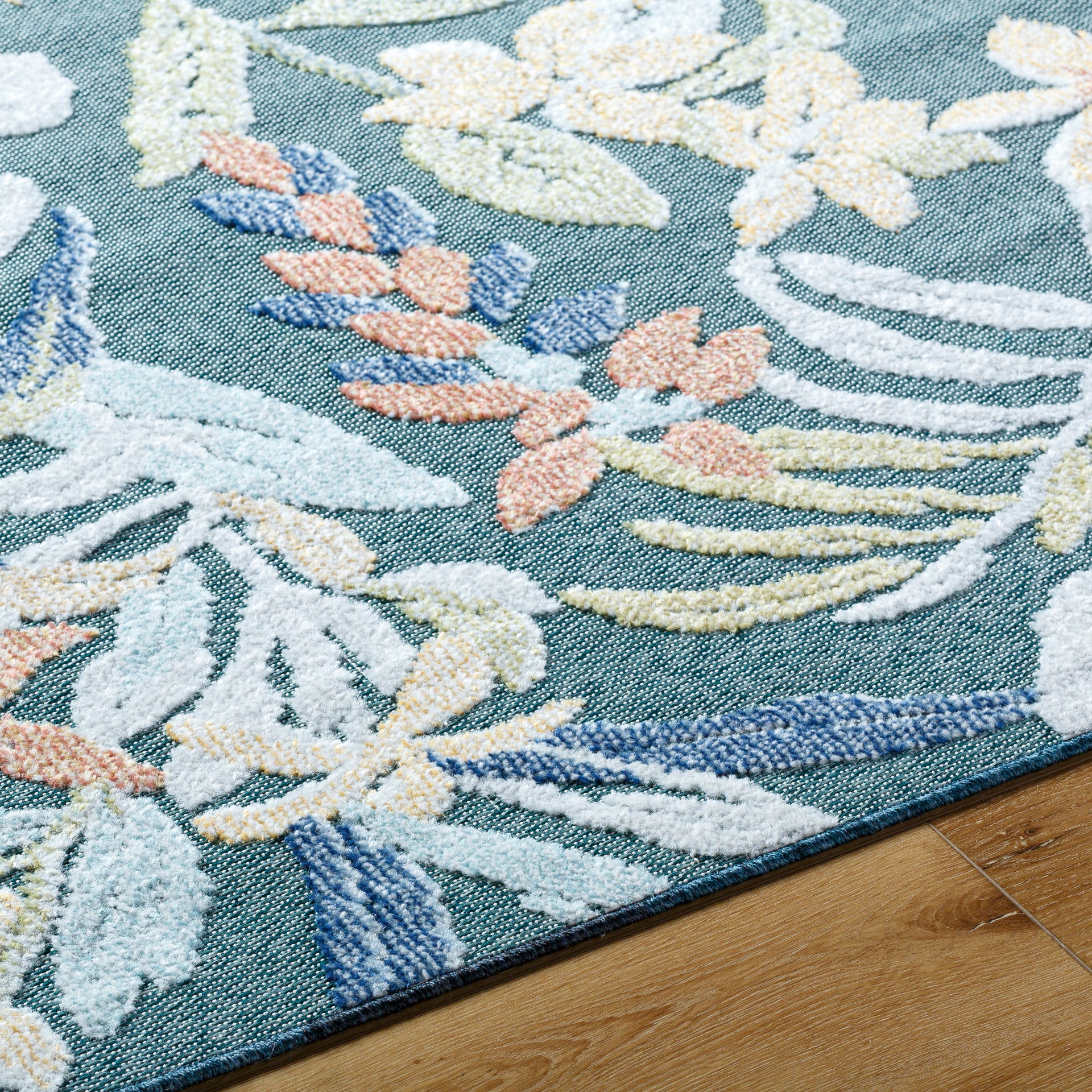 Lakeside Machine Woven Rug Livabliss Lakeside