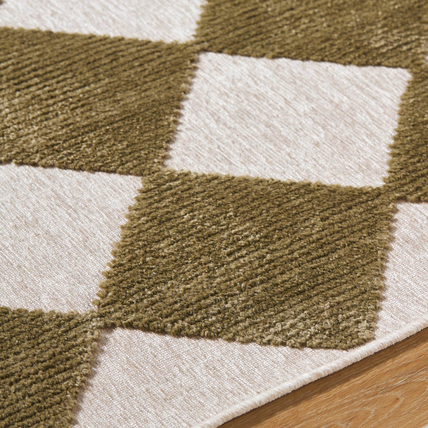 Lyna Machine Woven Rug Livabliss Lyna