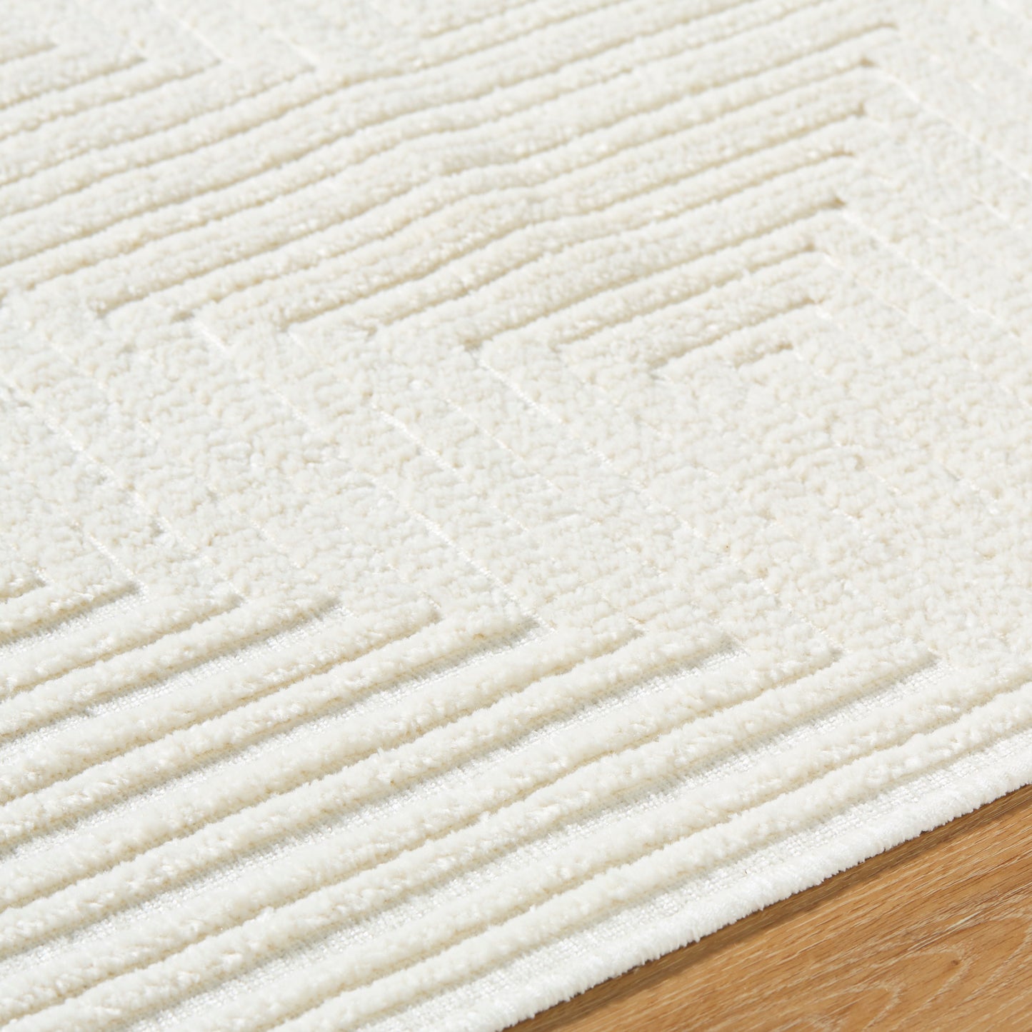 Lyna Machine Woven Rug Livabliss Lyna