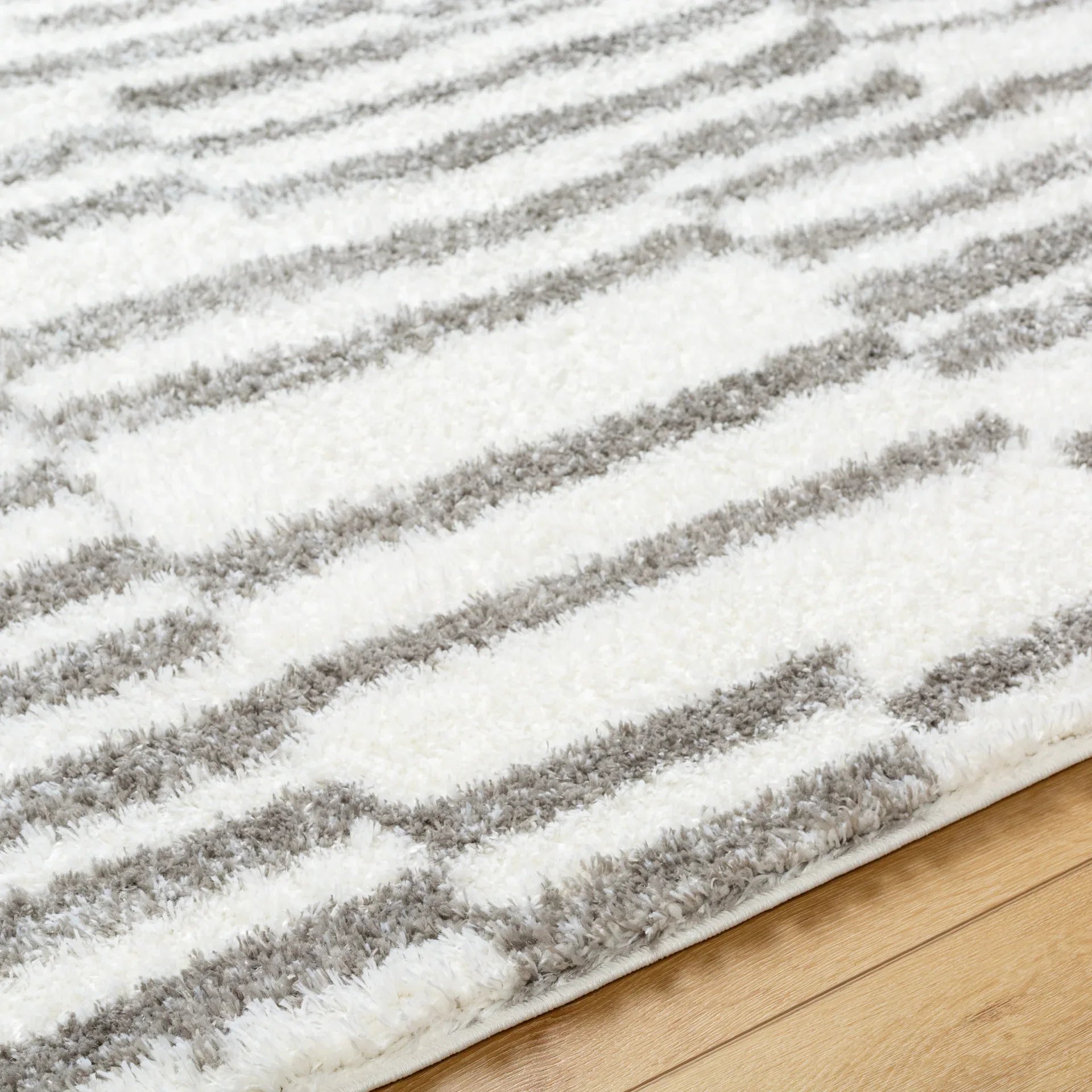 Cloudy Shag Machine Woven Rug Livabliss Cloudy Shag