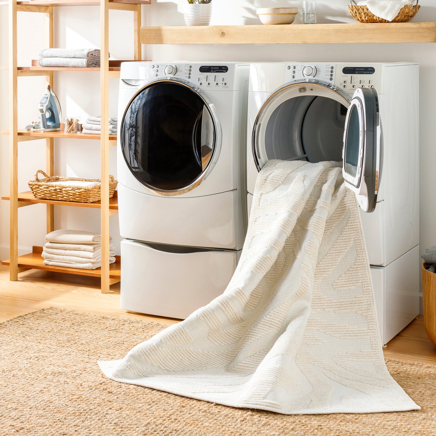 Lyna Machine Woven Rug Livabliss Lyna
