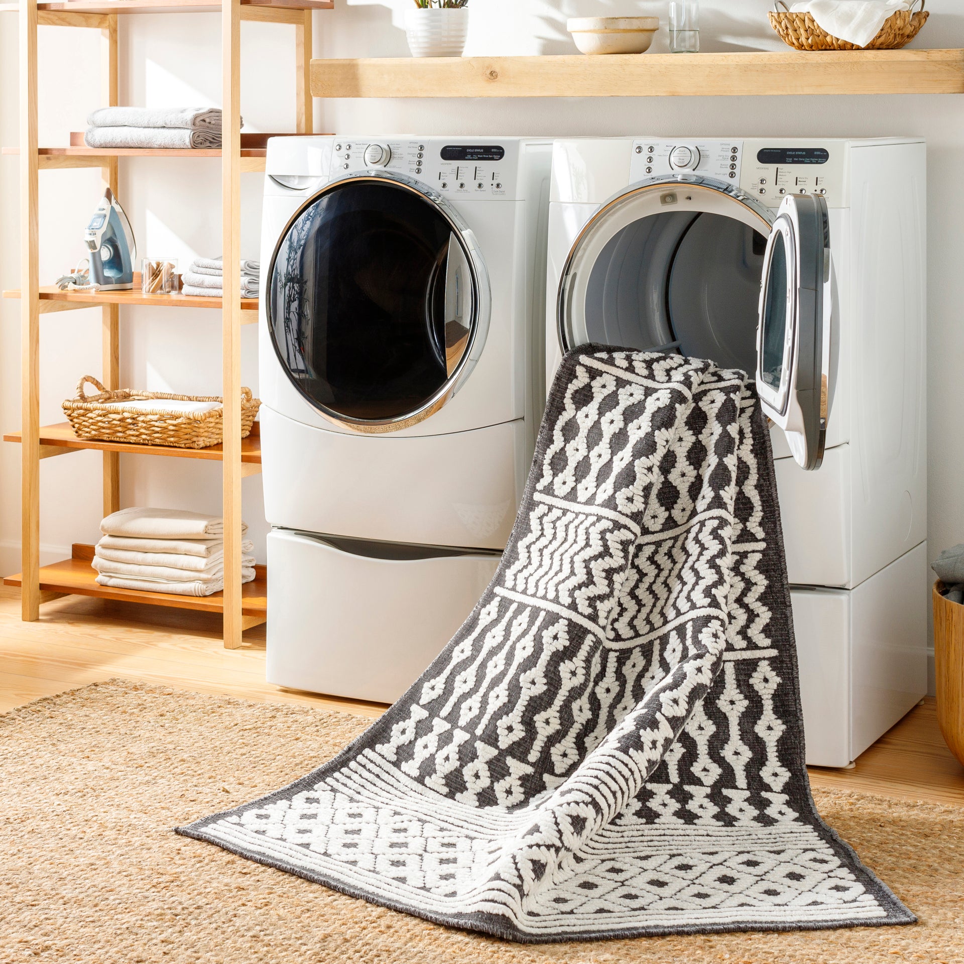 Lyna Machine Woven Rug Livabliss Lyna