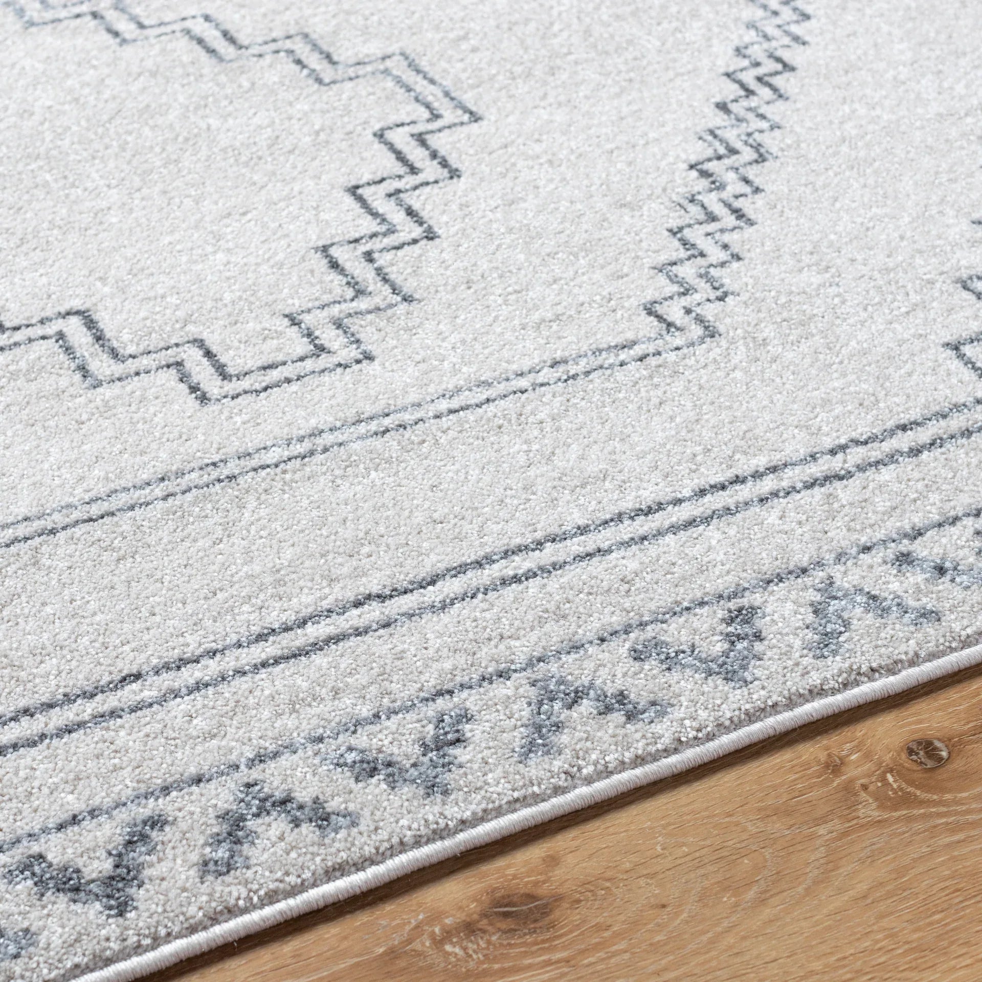Alpharetta Machine Woven Rug Livabliss Alpharetta