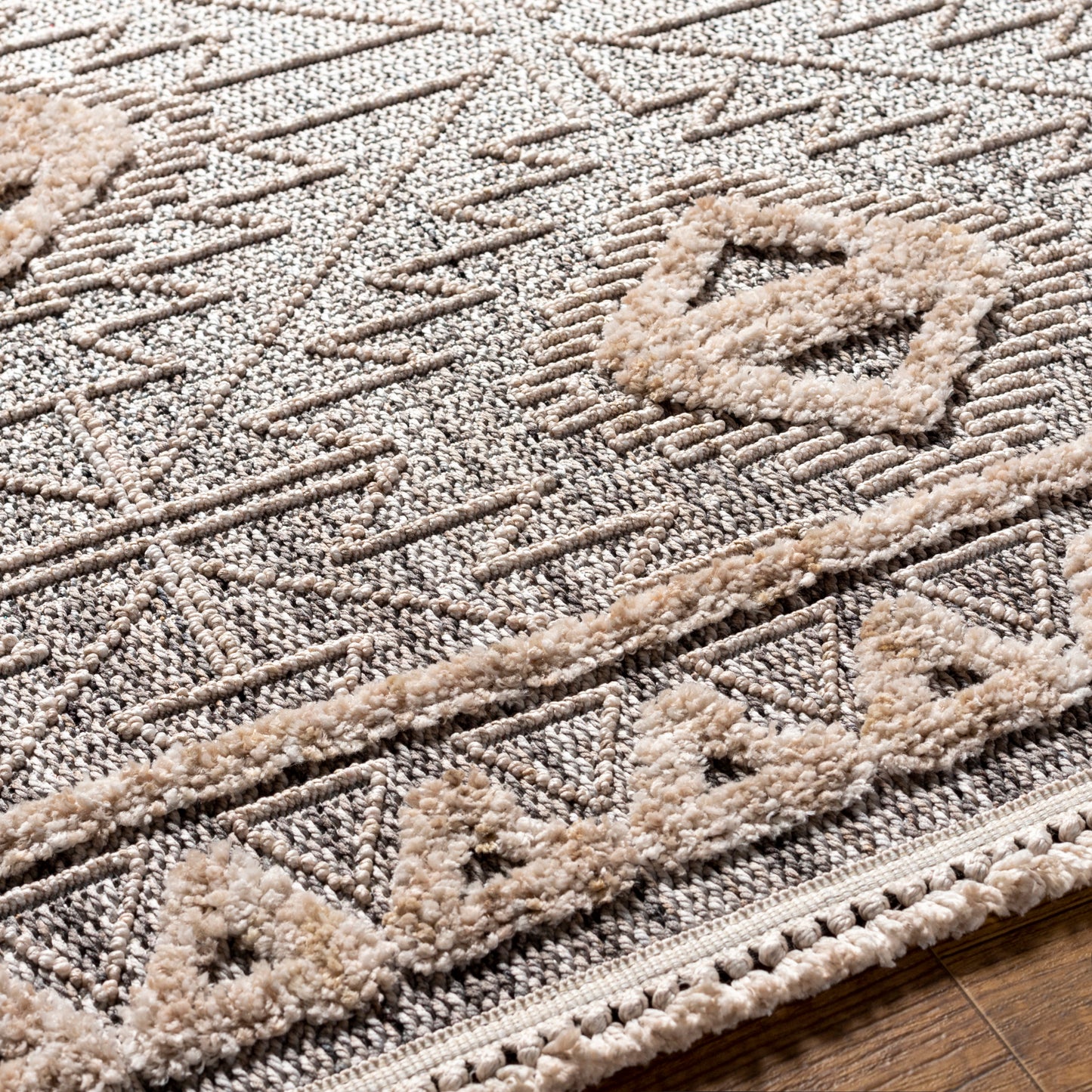 Zaragoza Machine Woven Rug Livabliss Zaragoza