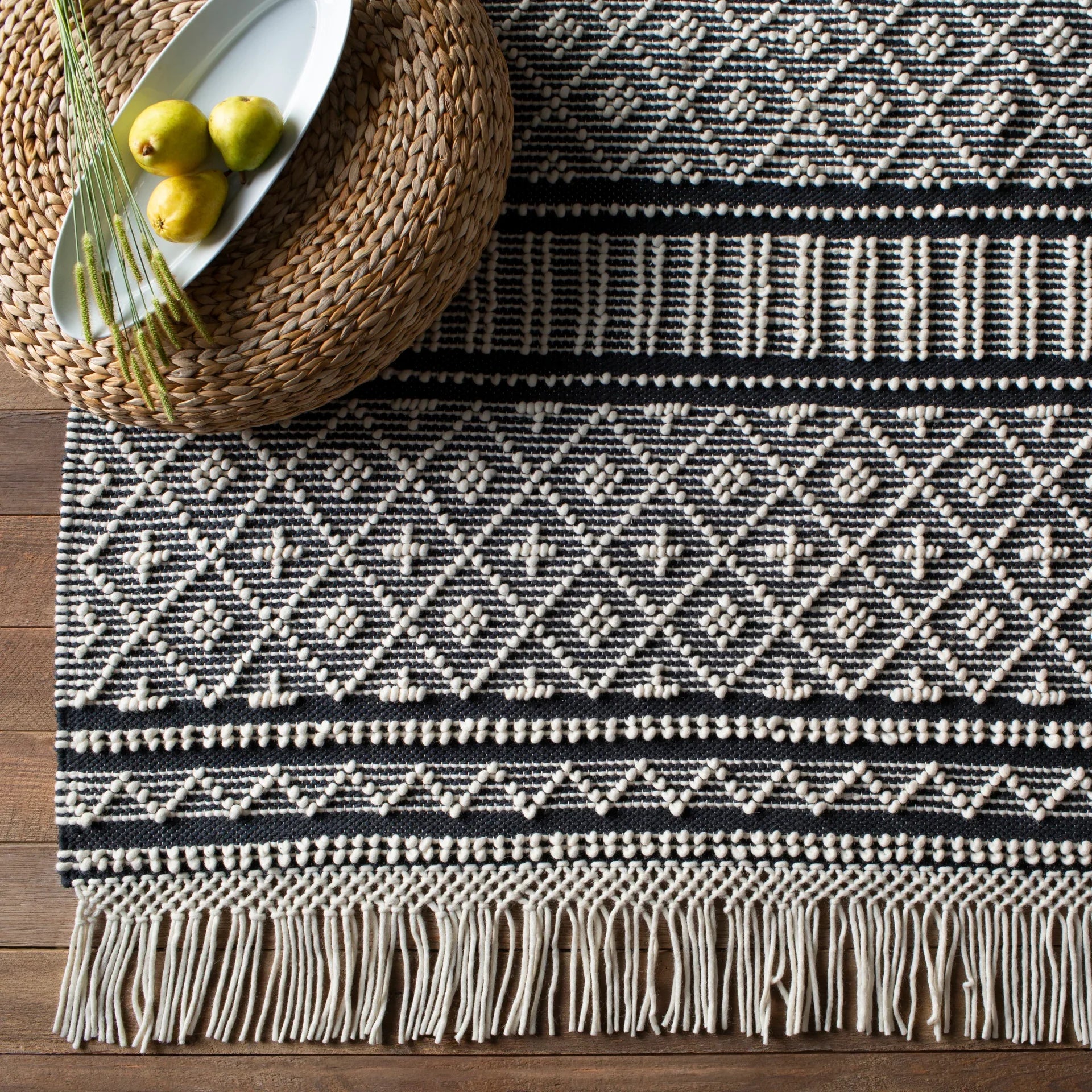 Farmhouse Tassels Handmade Rug Livabliss Farmhouse Tassels