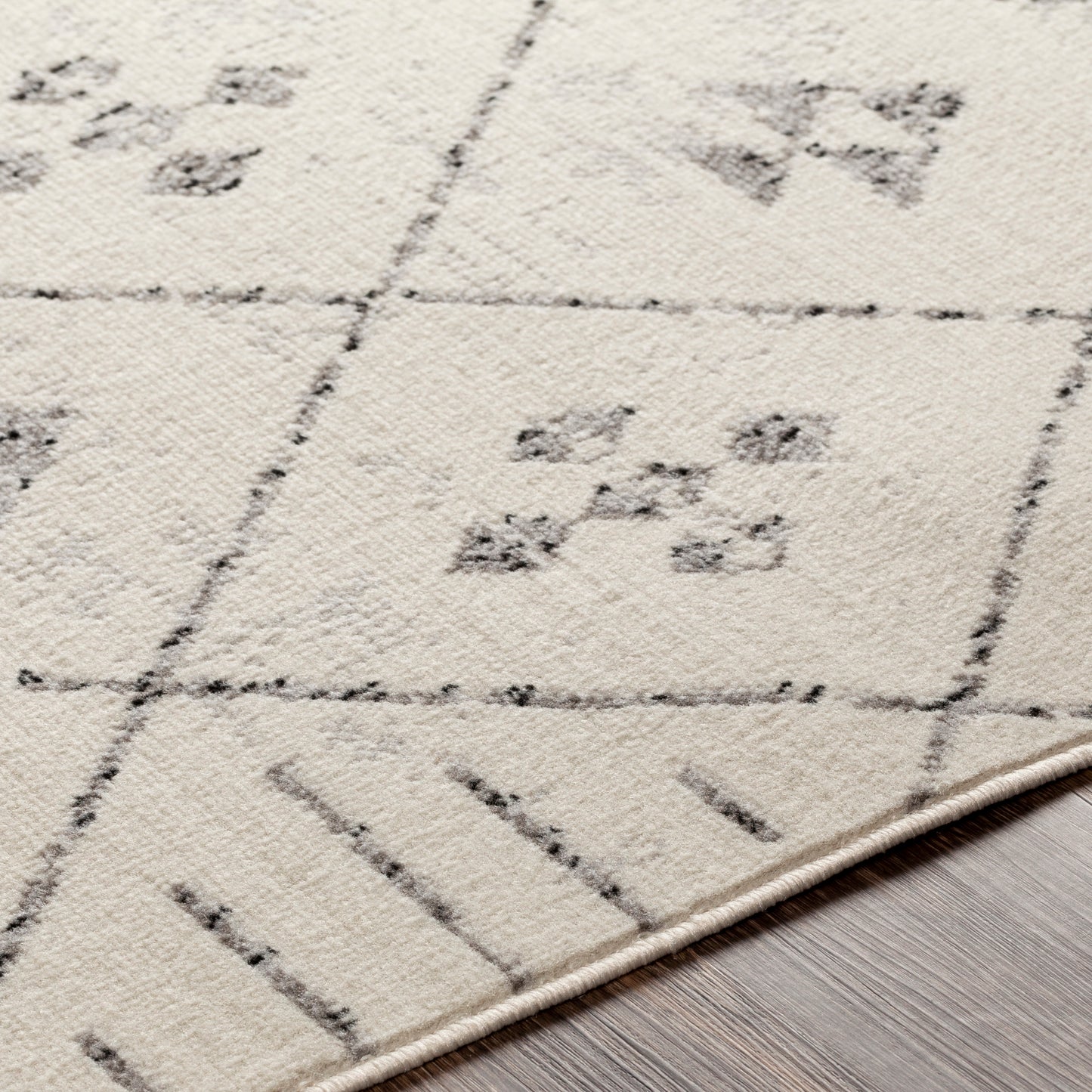 Pisa Machine Woven Rug Livabliss Pisa
