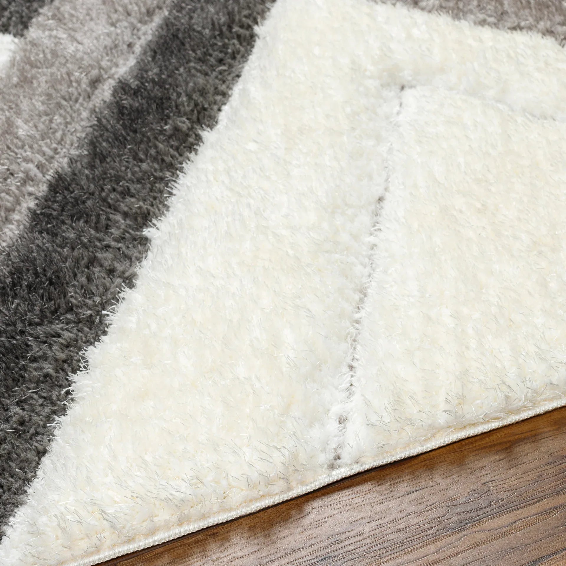 Bologna Machine Woven Rug Livabliss Bologna