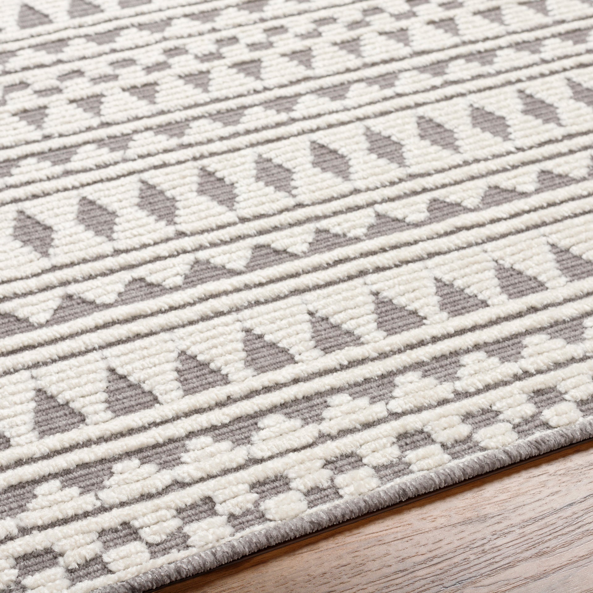 Lyna Machine Woven Rug Livabliss Lyna