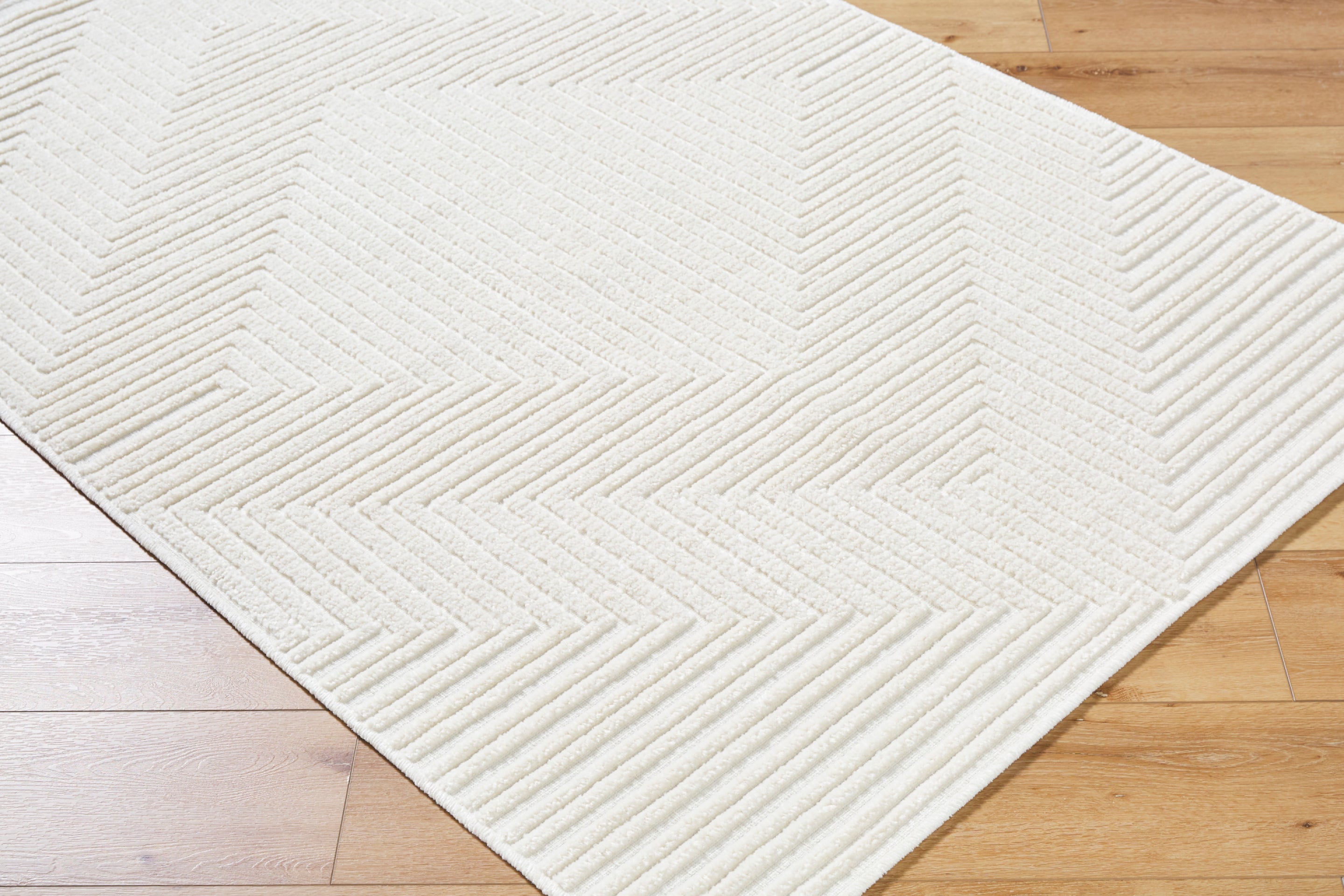 Lyna Machine Woven Rug Livabliss Lyna