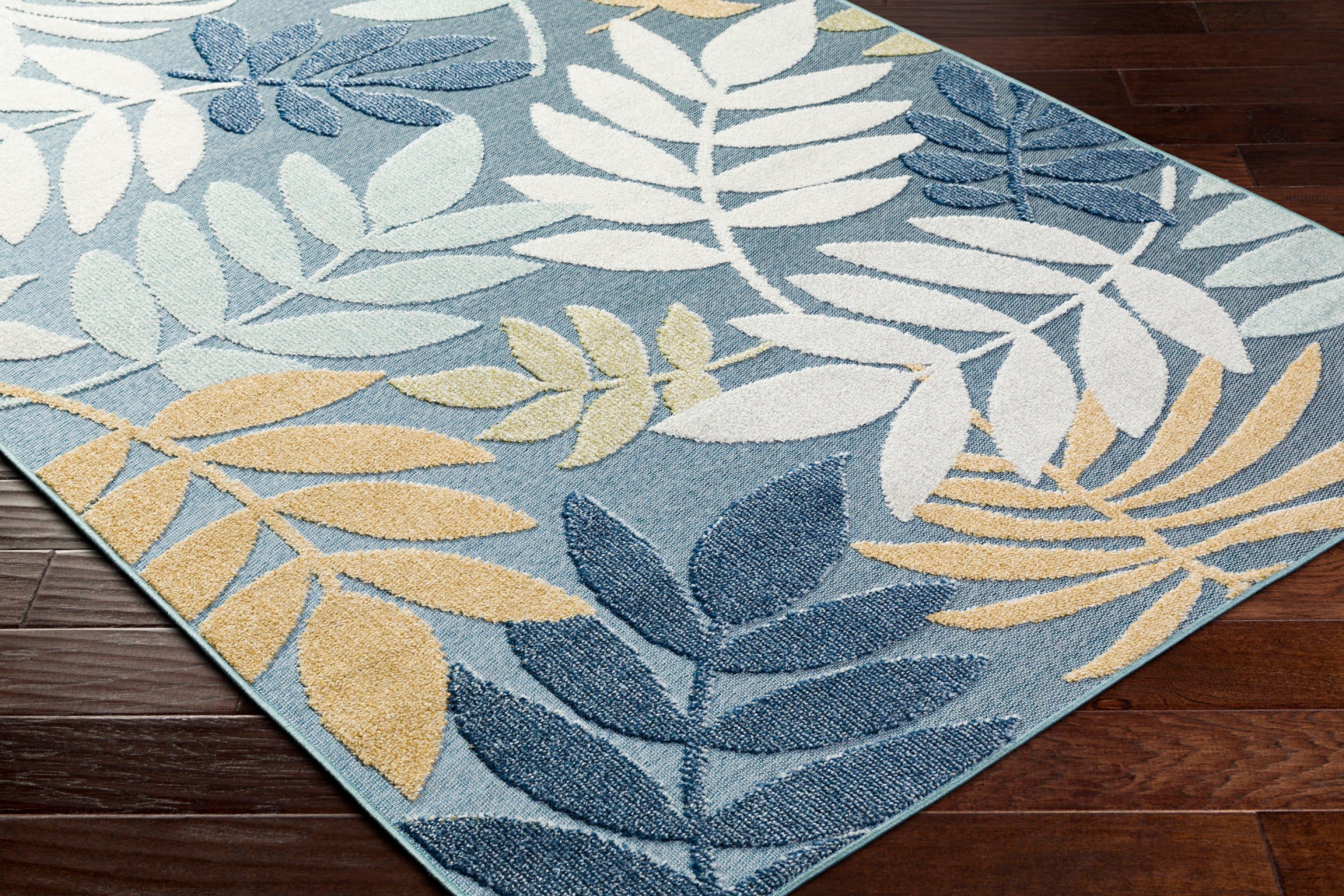 Lakeside Machine Woven Rug Livabliss Lakeside