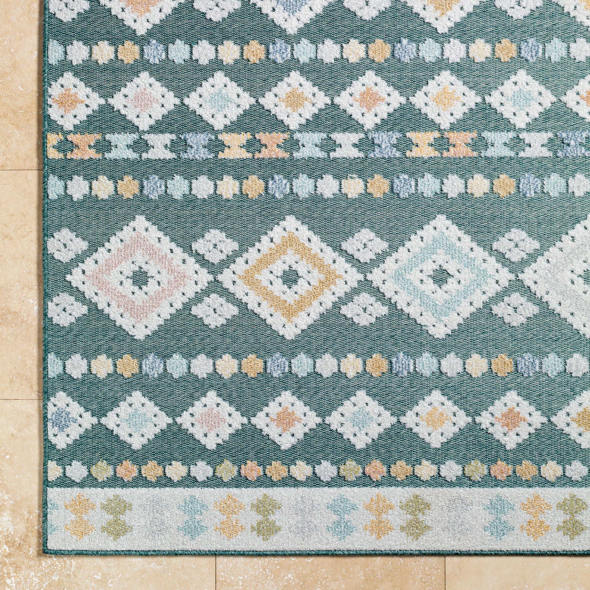 Lakeside Machine Woven Rug Livabliss Lakeside