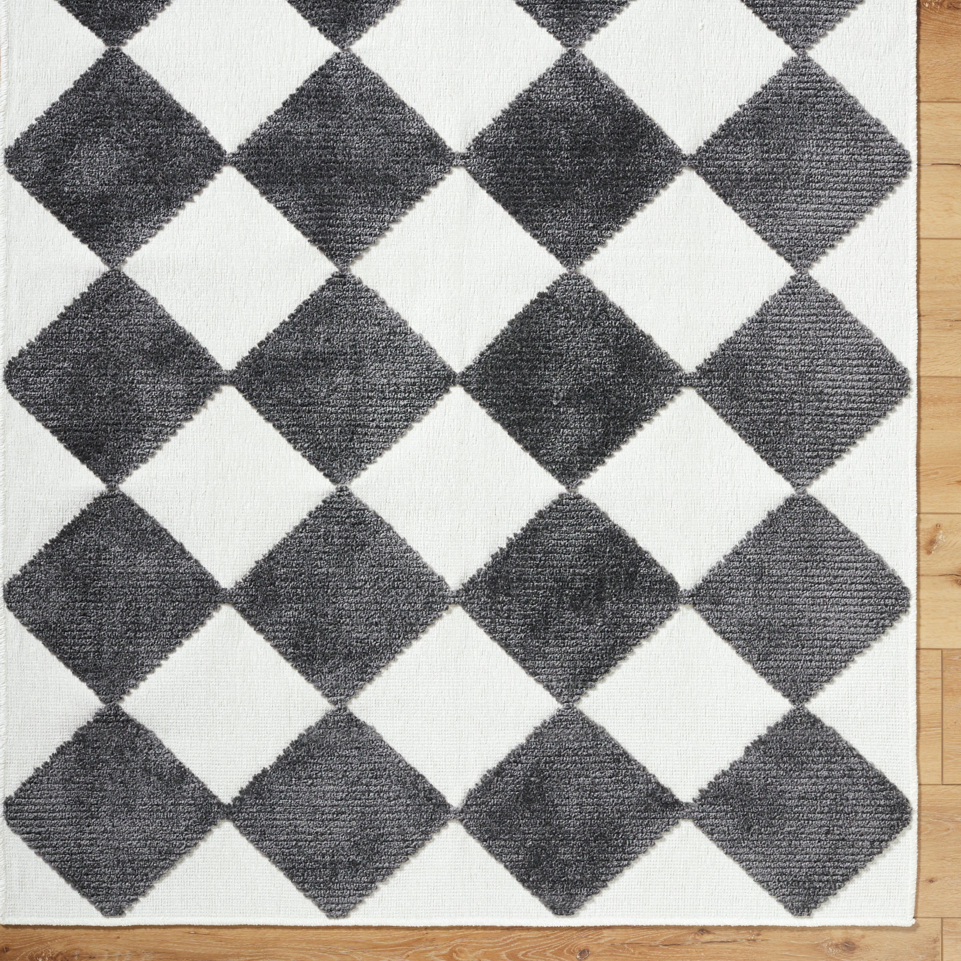 Lyna Machine Woven Rug Livabliss Lyna