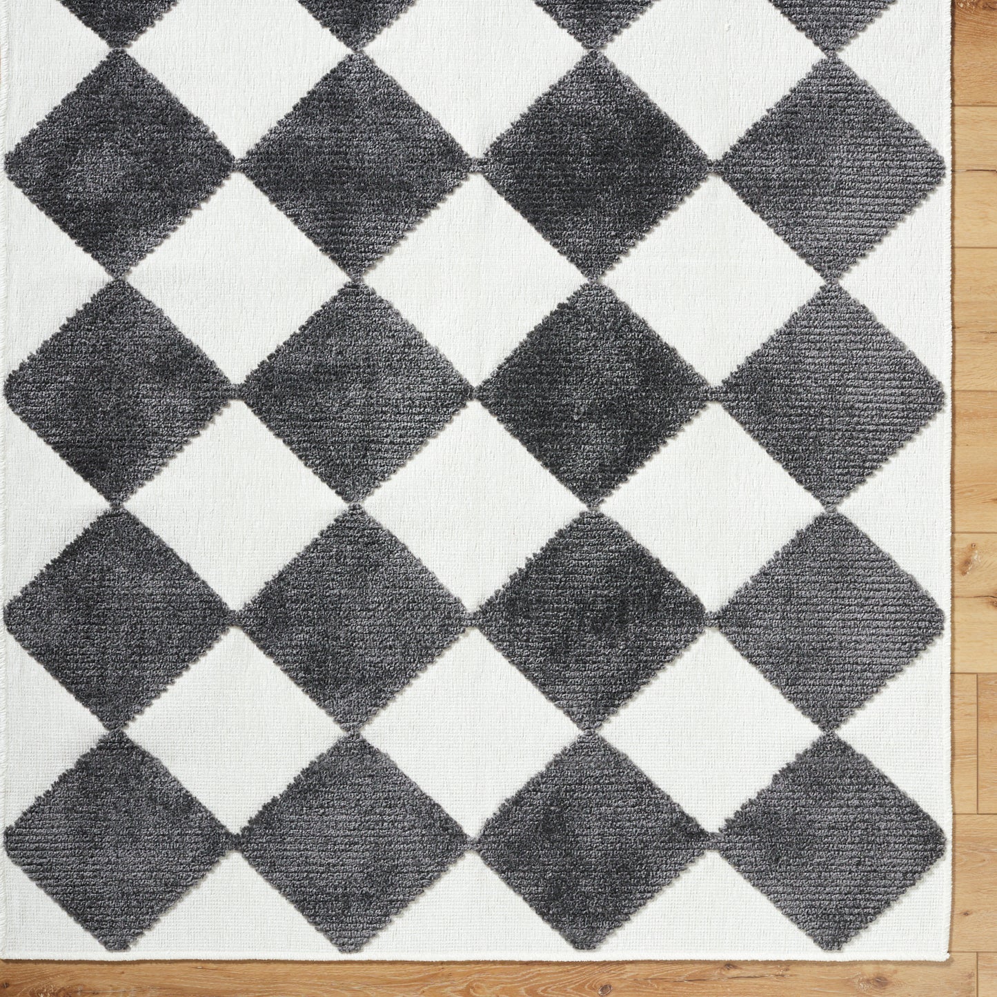 Lyna Machine Woven Rug Livabliss Lyna
