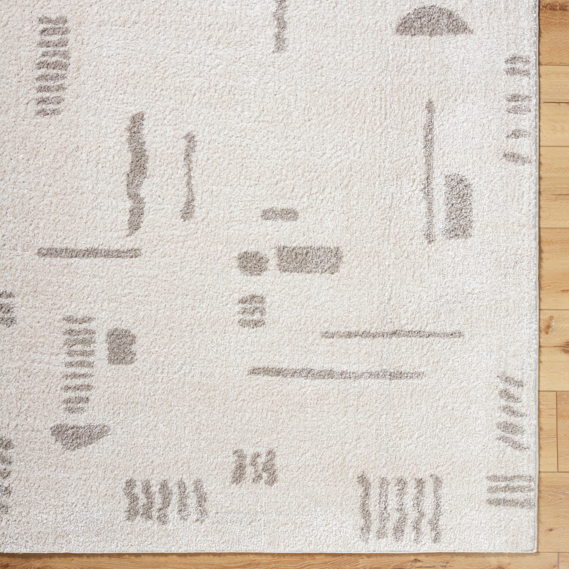 Fossay Shag Machine Woven Rug Livabliss Fossay Shag