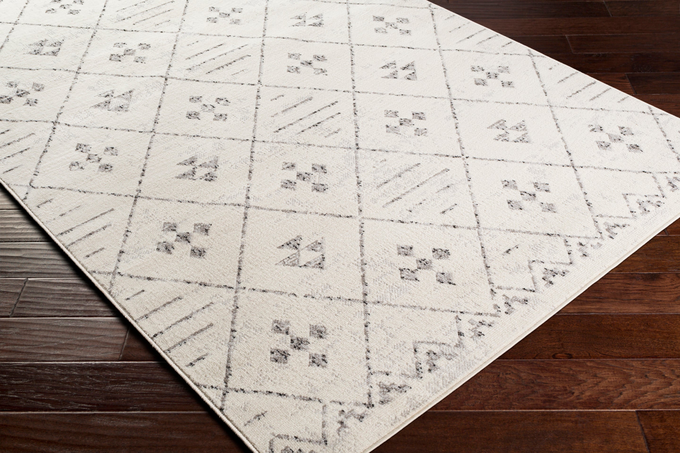 Pisa Machine Woven Rug Livabliss Pisa