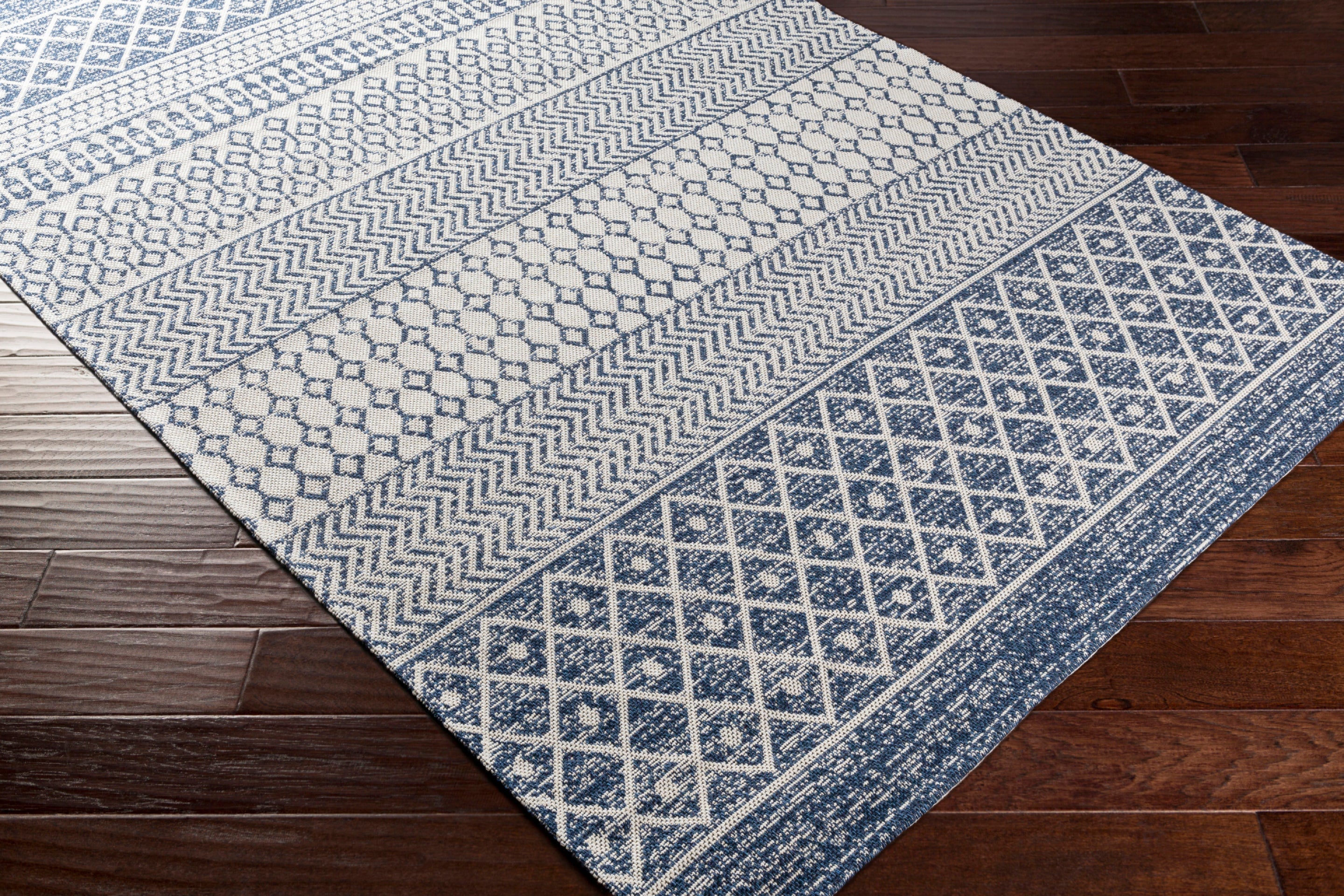 La Casa Machine Woven Rug Livabliss La Casa