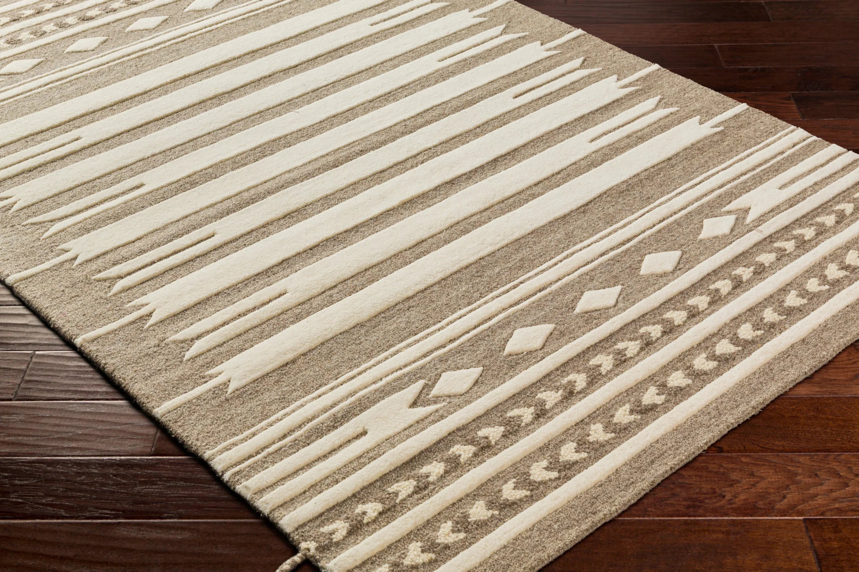 Cherokee Handmade Rug Livabliss Cherokee