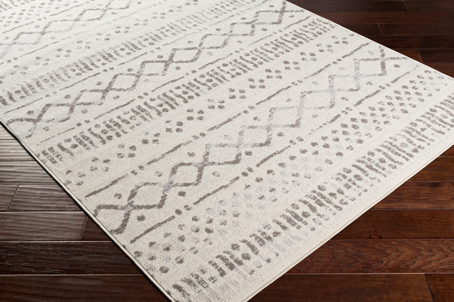 Pisa Machine Woven Rug Livabliss Pisa