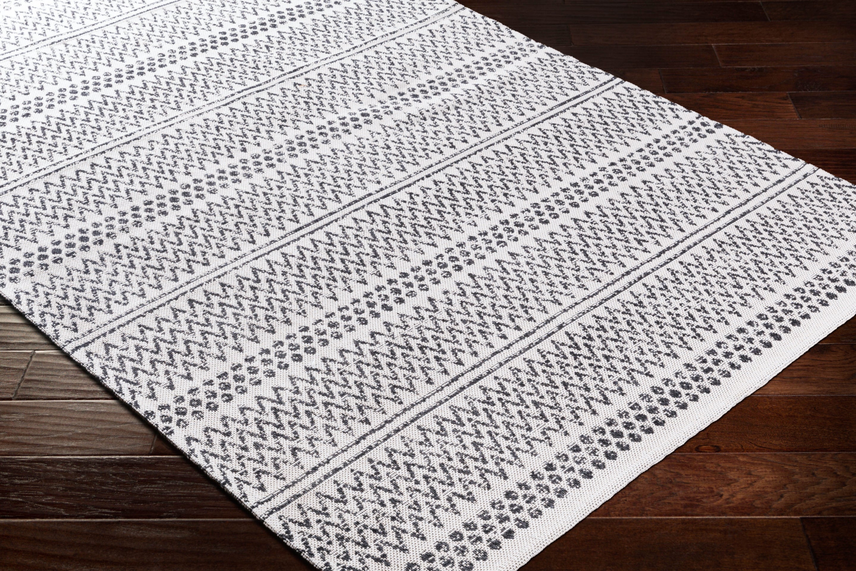 La Casa Machine Woven Rug Livabliss La Casa