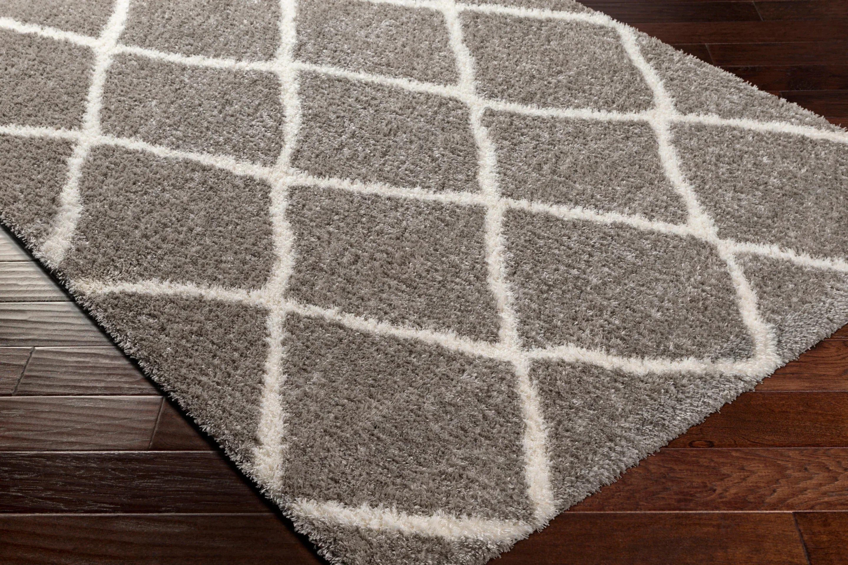 Cloudy Shag Machine Woven Rug Livabliss Cloudy Shag