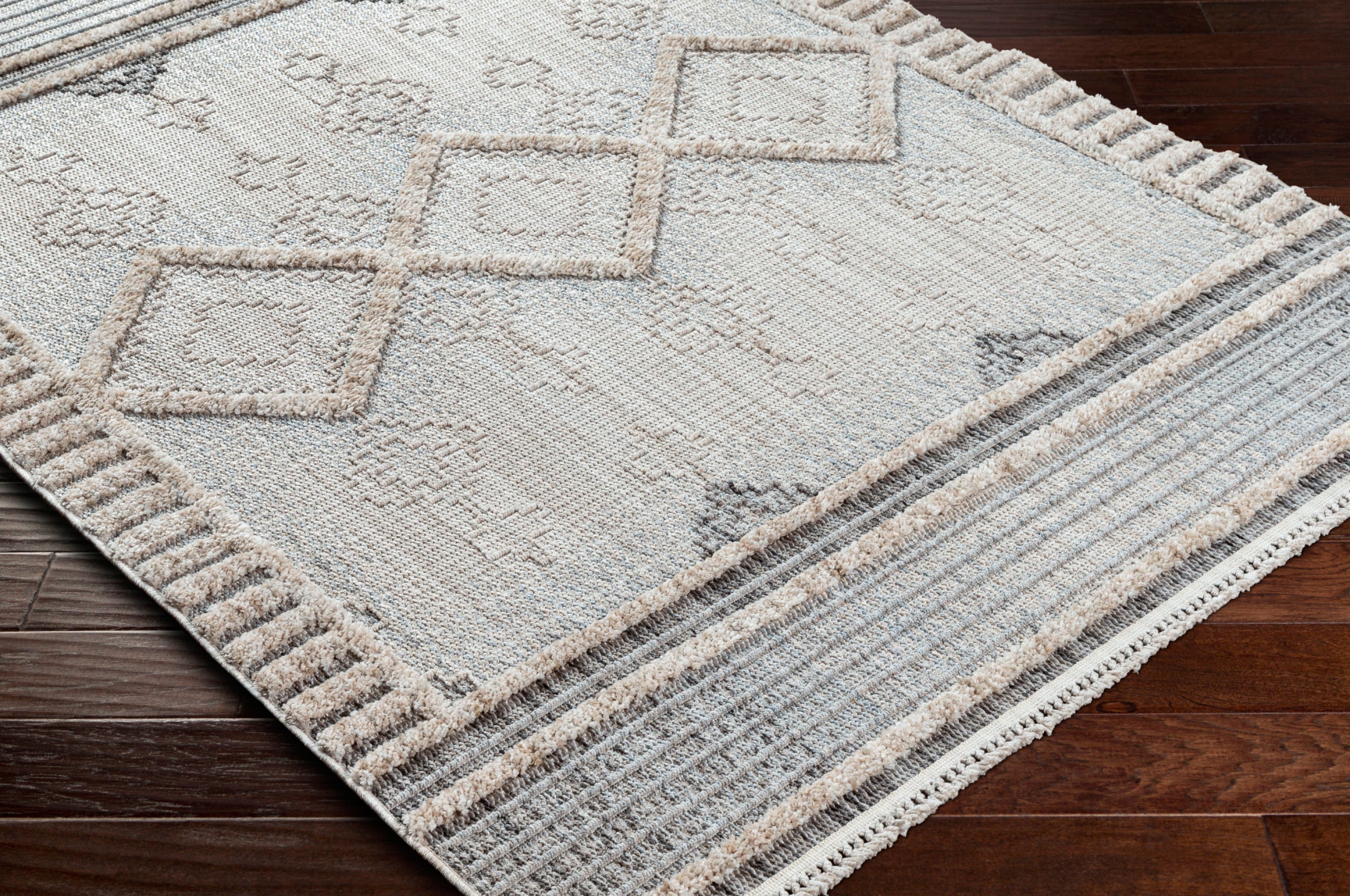 Zaragoza Machine Woven Rug Livabliss Zaragoza