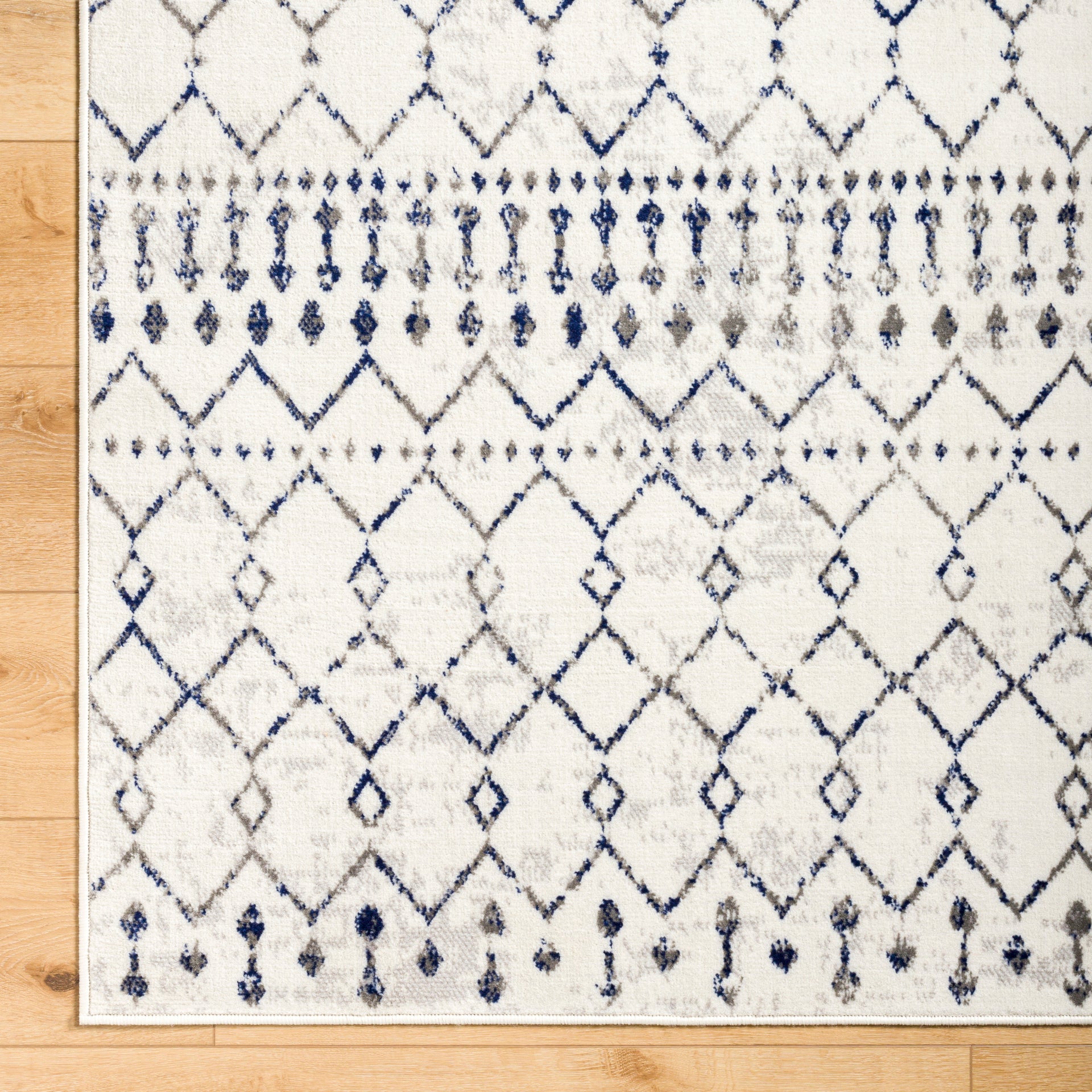 Pisa Machine Woven Rug Livabliss Pisa