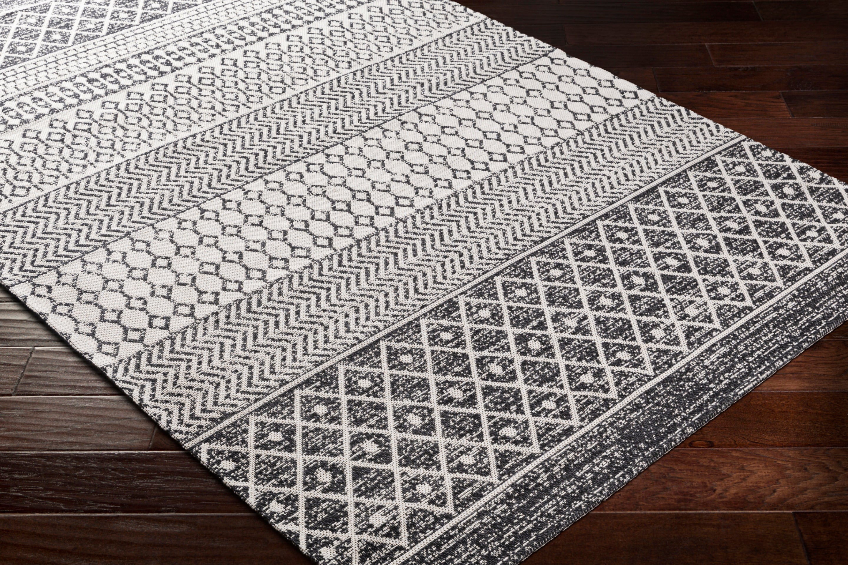 La Casa Machine Woven Rug Livabliss La Casa