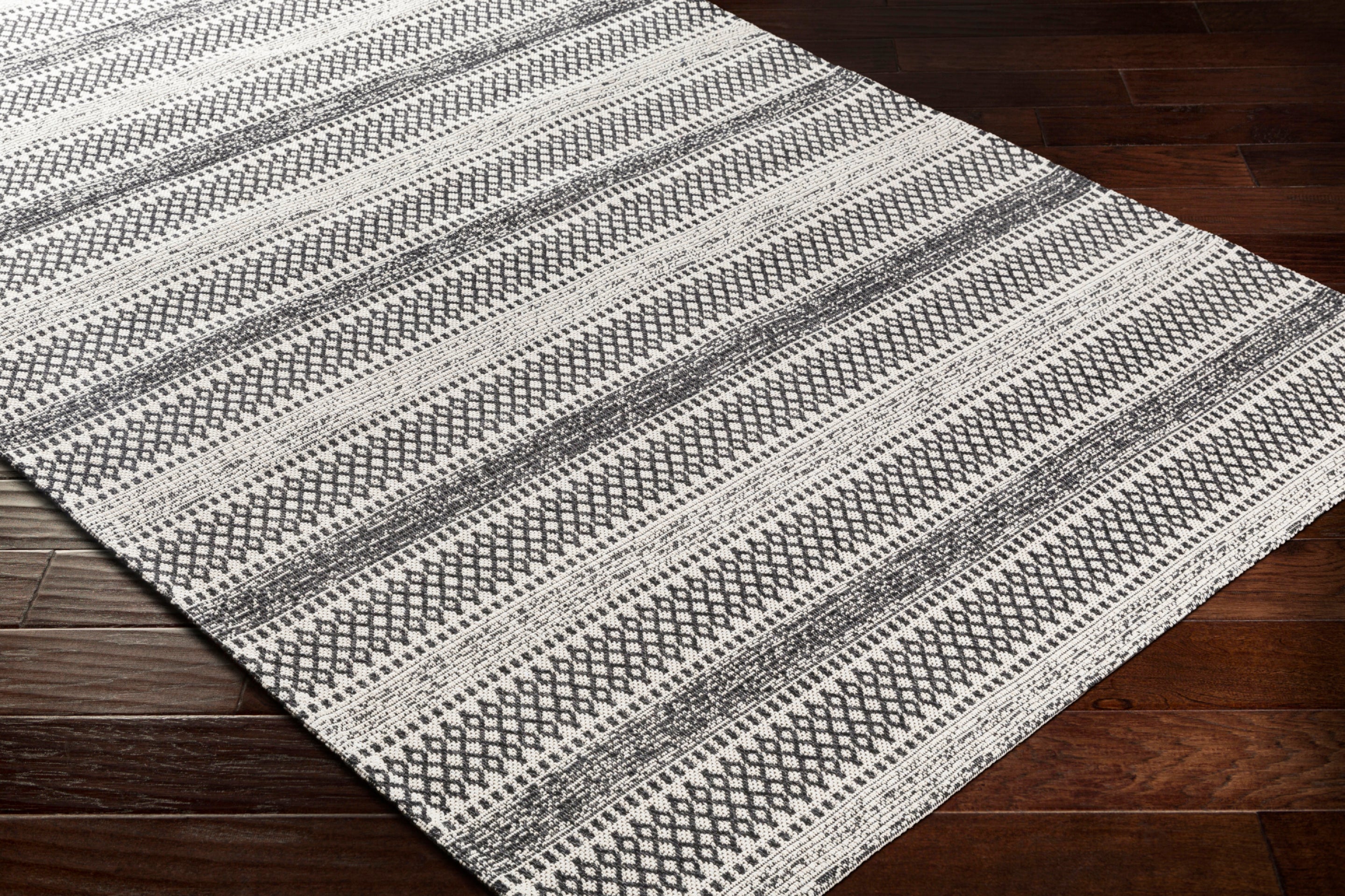 La Casa Machine Woven Rug Livabliss La Casa