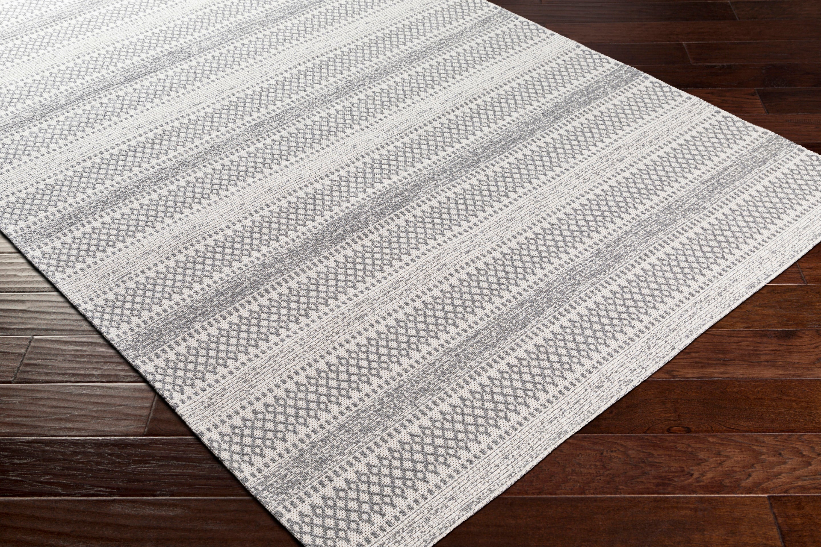 La Casa Machine Woven Rug Livabliss La Casa