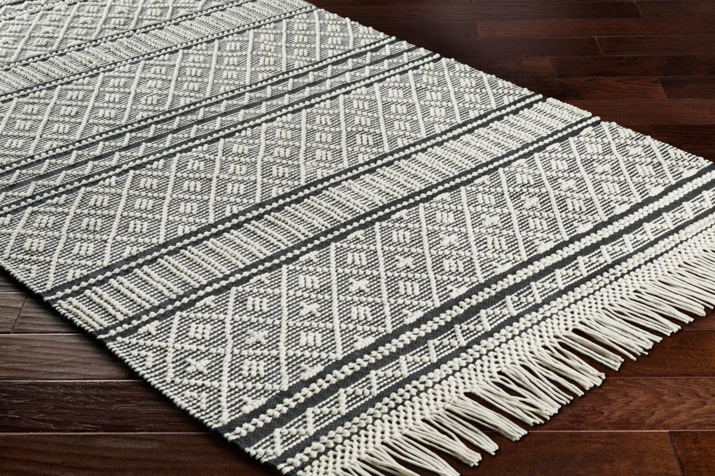 Farmhouse Tassels Handmade Rug Livabliss Farmhouse Tassels