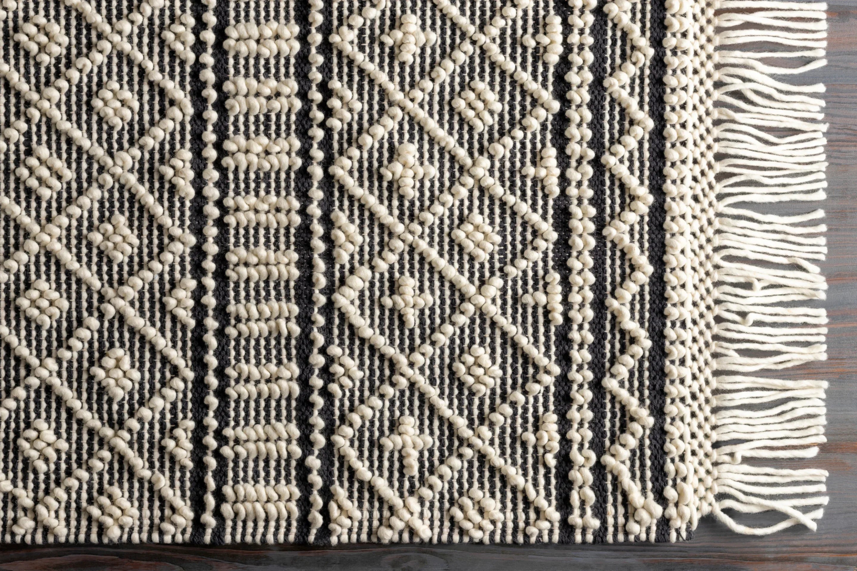 Farmhouse Tassels Handmade Rug Livabliss Farmhouse Tassels