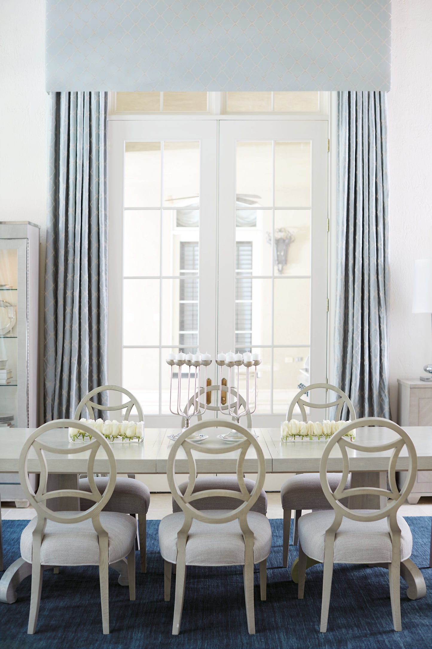 Criteria Dining Table