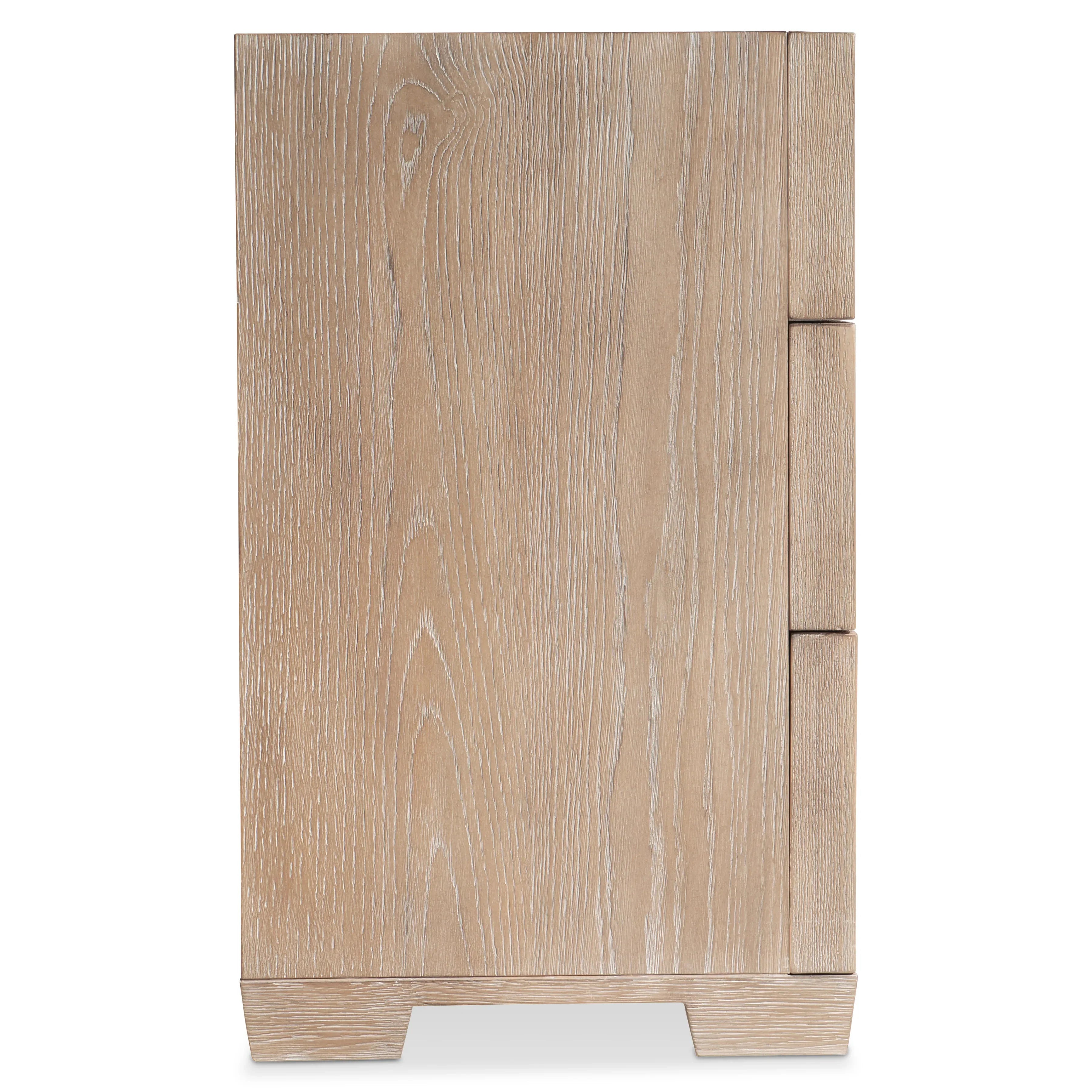 Aventura Dresser Bernhardt