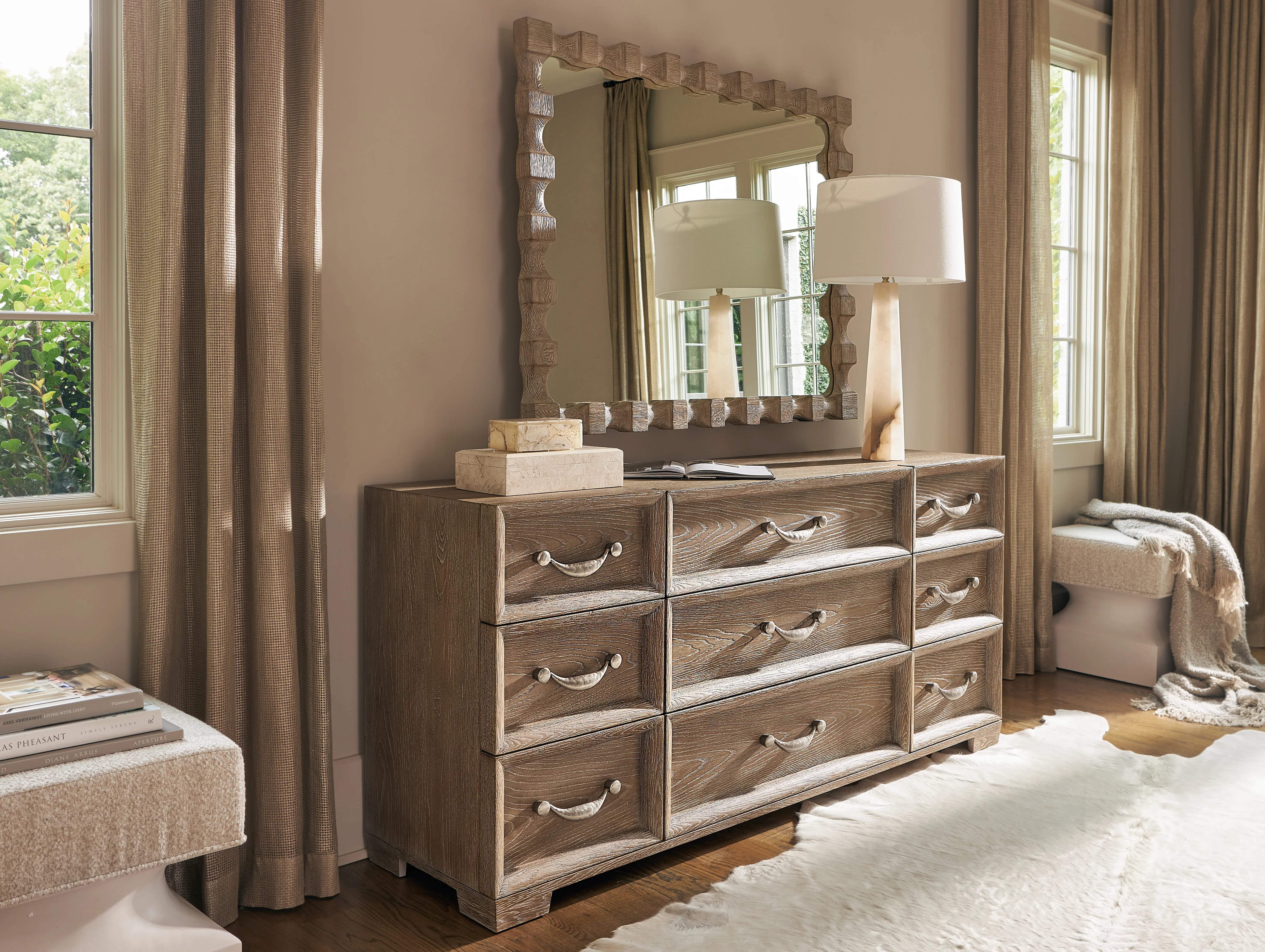 Aventura Dresser Bernhardt