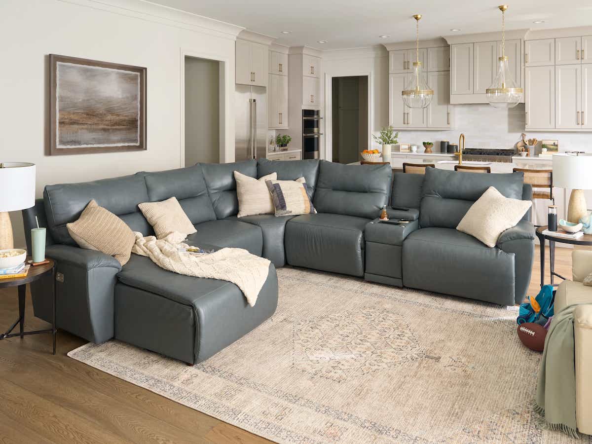 La-Z-Boy Palmer Reclining Sectional — Modular Power Recline La-Z-Boy Sectional